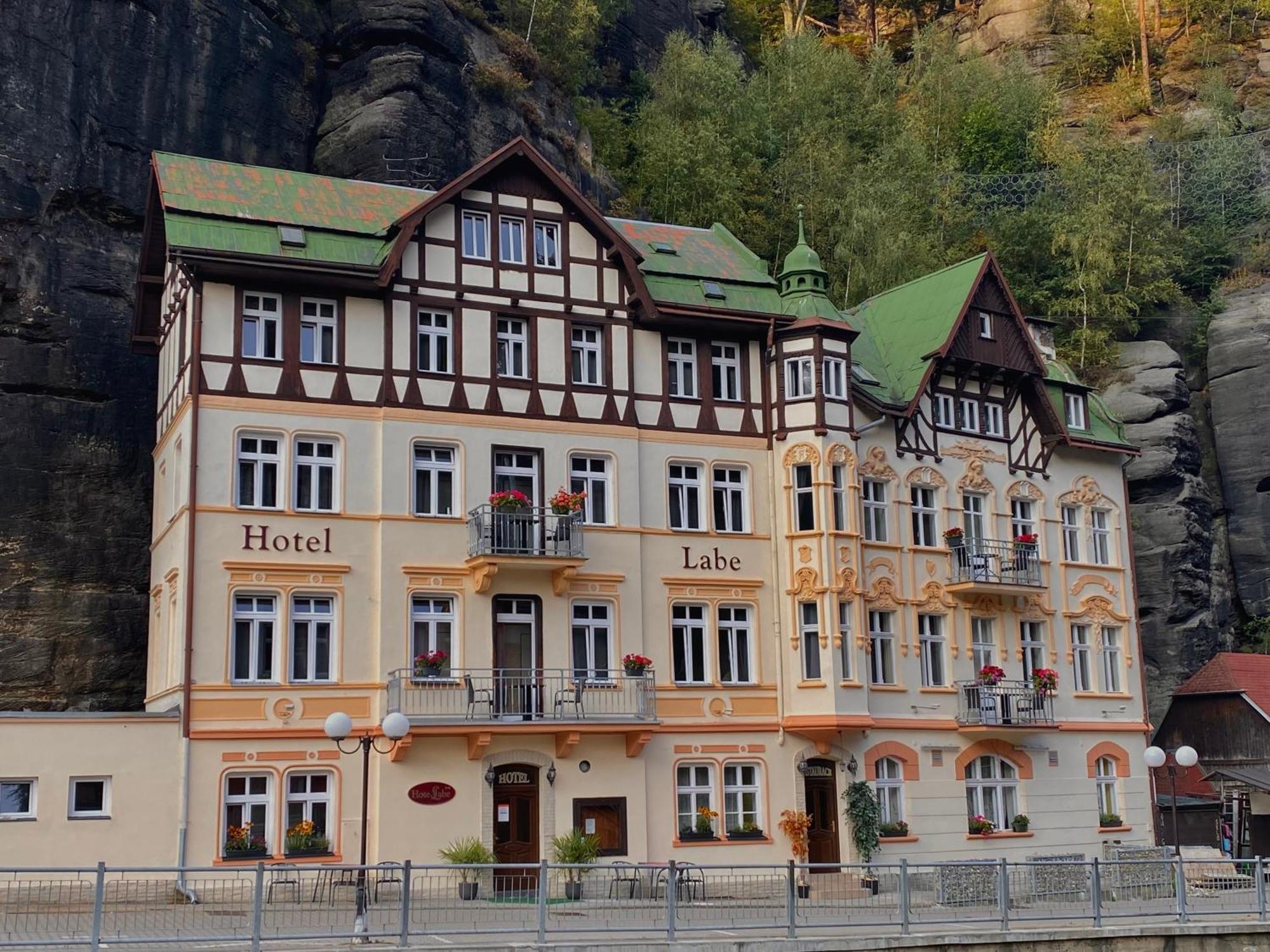 Hotel Labe Hřensko Buitenkant foto