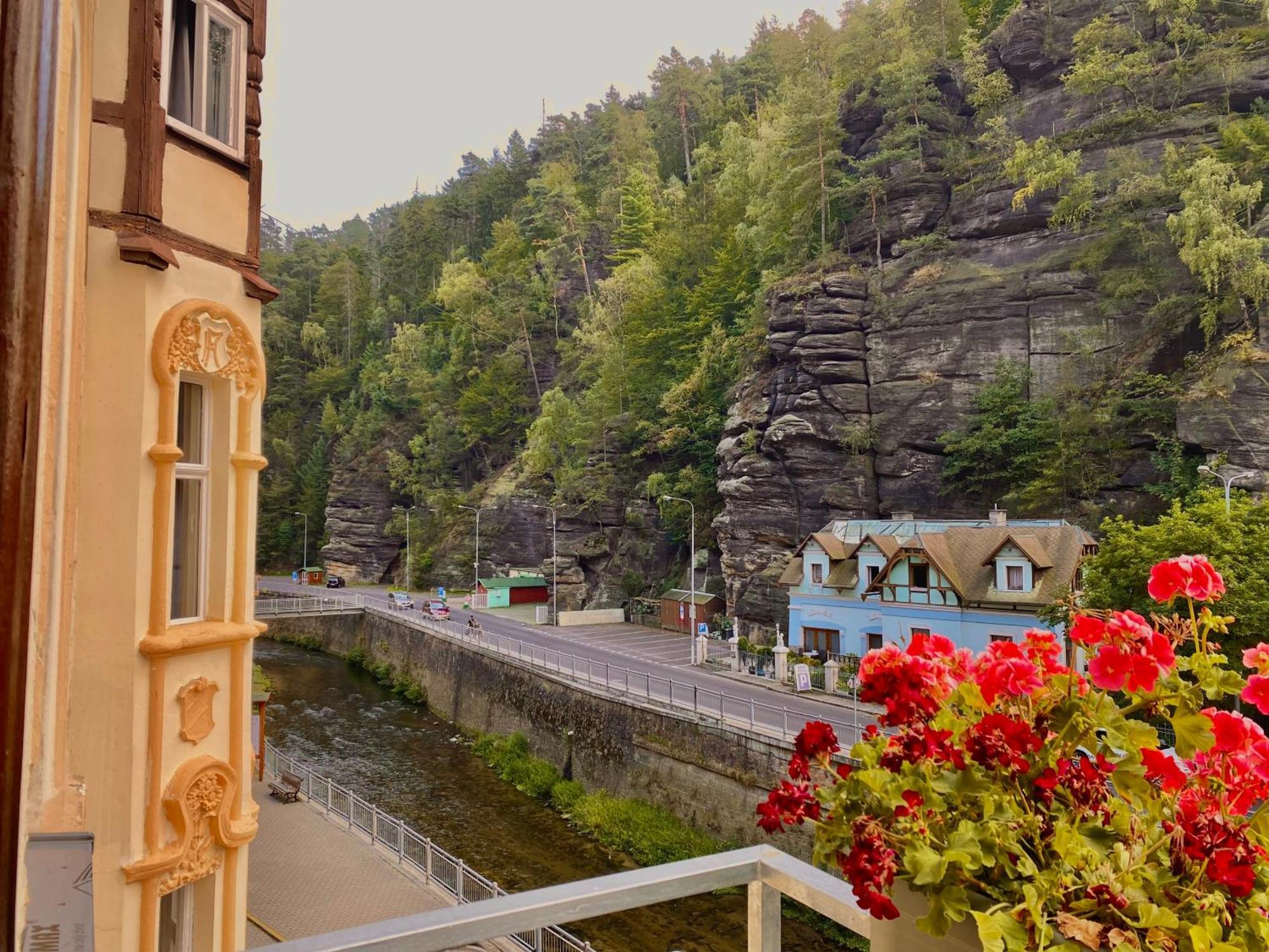Hotel Labe Hřensko Buitenkant foto