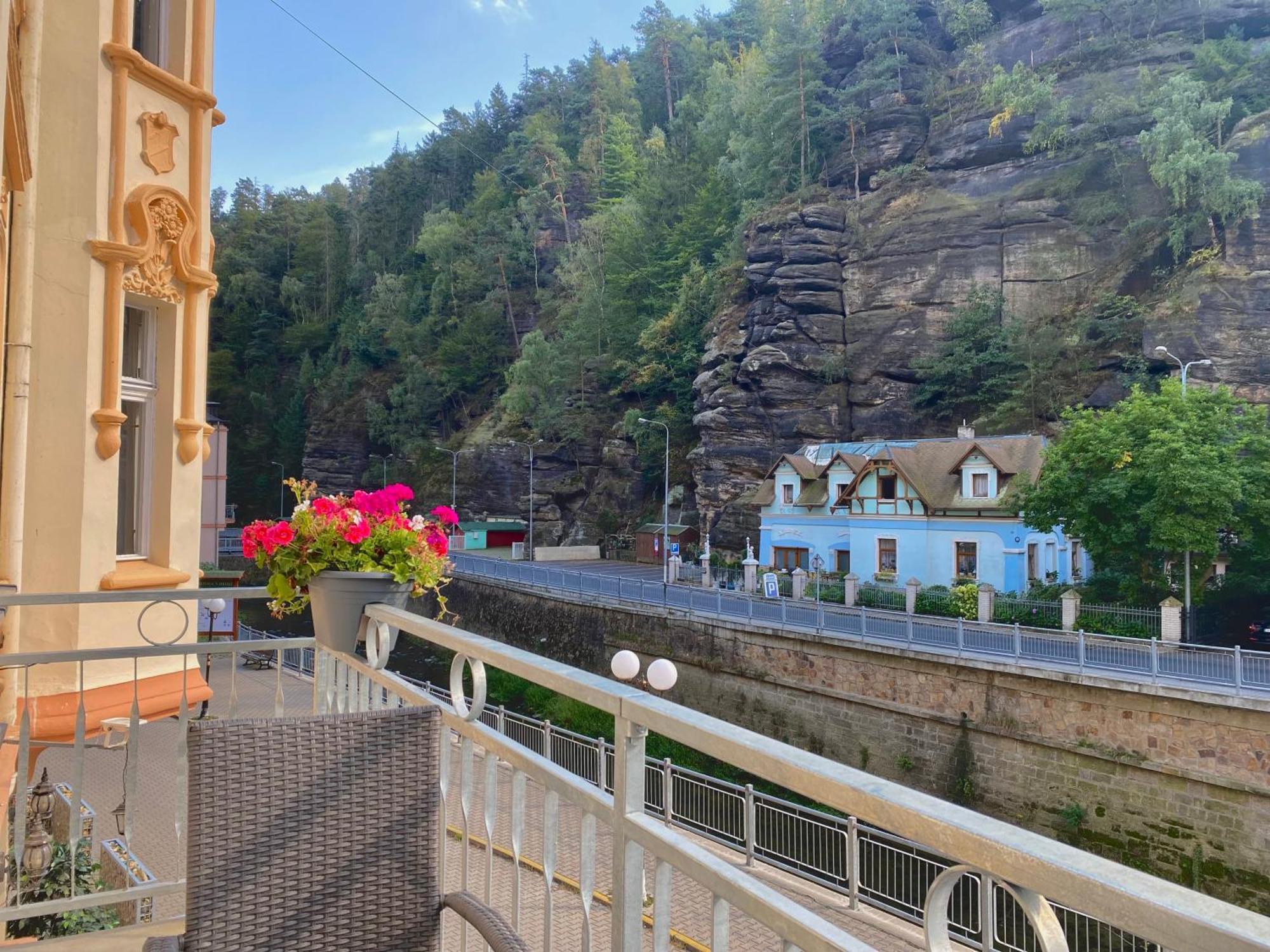 Hotel Labe Hřensko Buitenkant foto