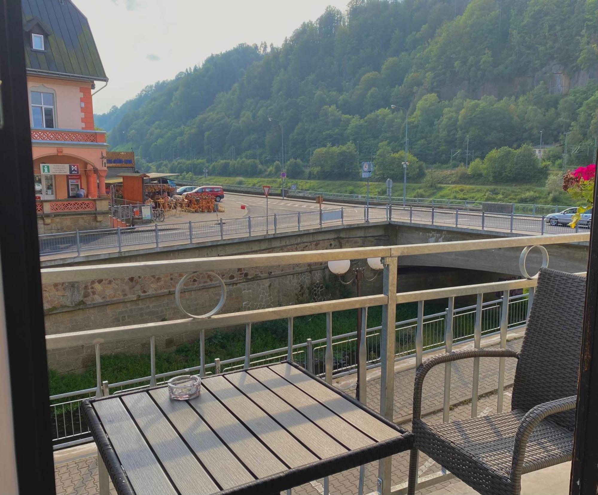 Hotel Labe Hřensko Buitenkant foto
